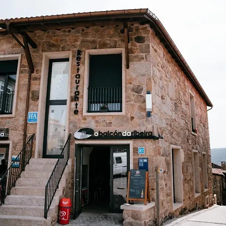 O Balcón Da Ribeira Hotel