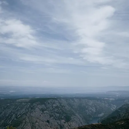 Ξενοδοχείο O Balcon Da Ribeira Parada del Sil