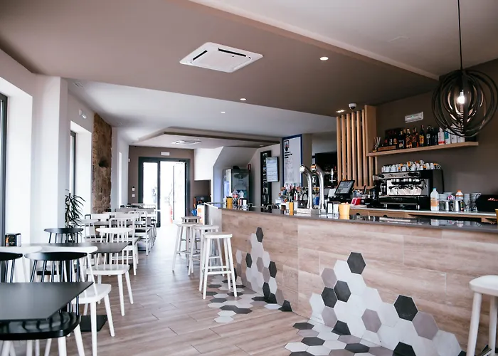 O Balcon Da Ribeira Otel Parada del Sil