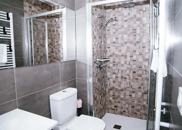 Otel O Balcon Da Ribeira Parada del Sil