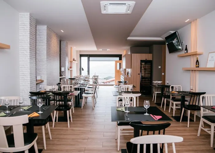 Otel O Balcon Da Ribeira Parada del Sil