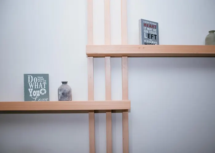 O Balcón Da Ribeira Hotel *