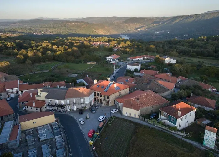 Hotel O Balcón Da Ribeira Parada del Sil