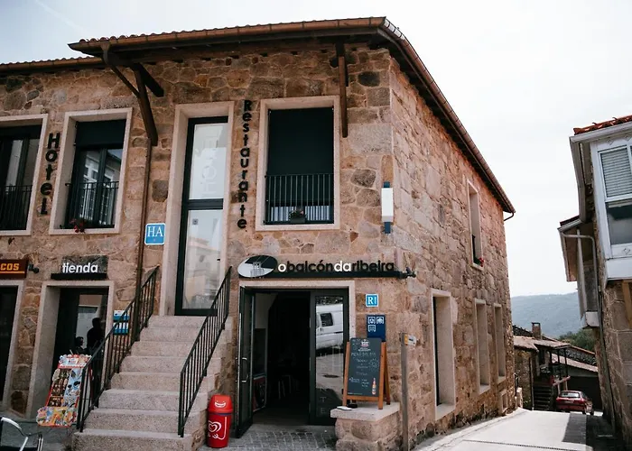 O Balcón Da Ribeira Hotel