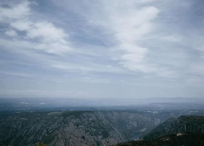 Otel O Balcon Da Ribeira Parada del Sil